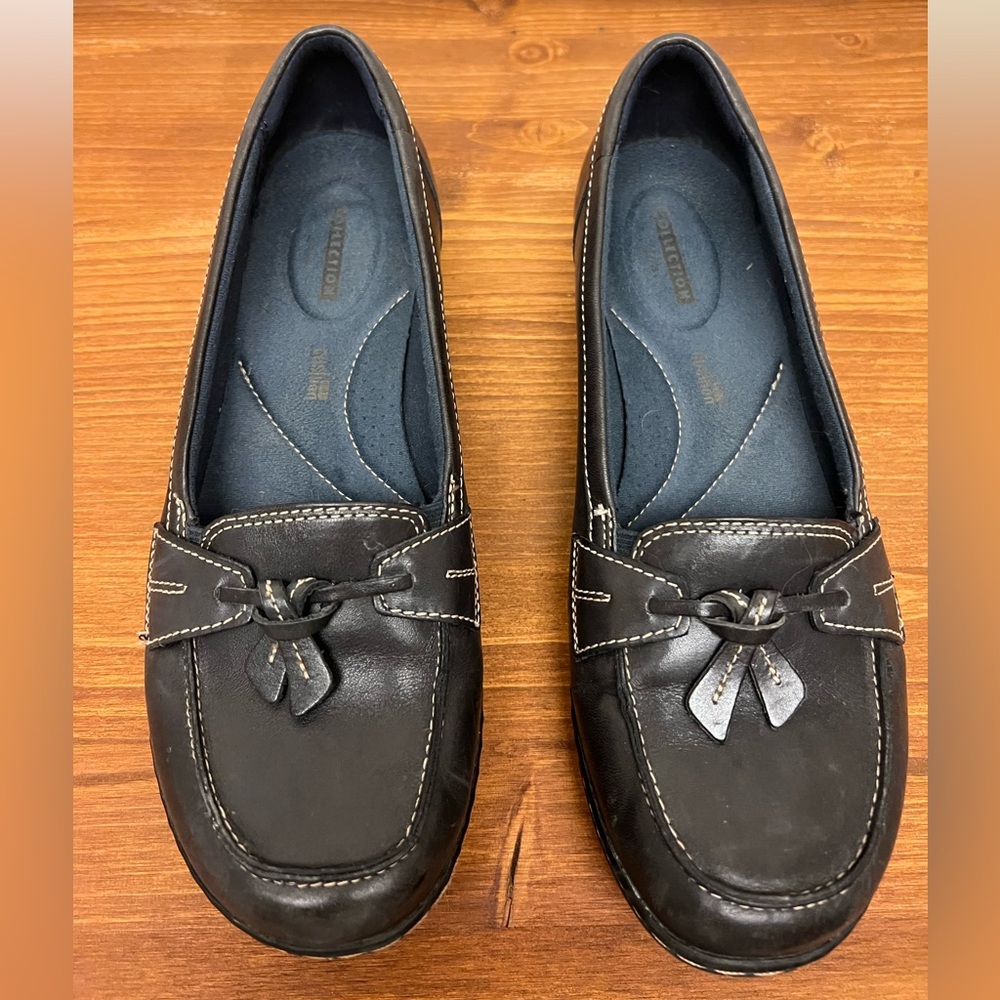 S O L D! Clark’s Leather Loafers
